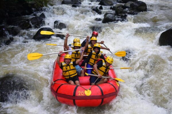 Rafting Cisadane
